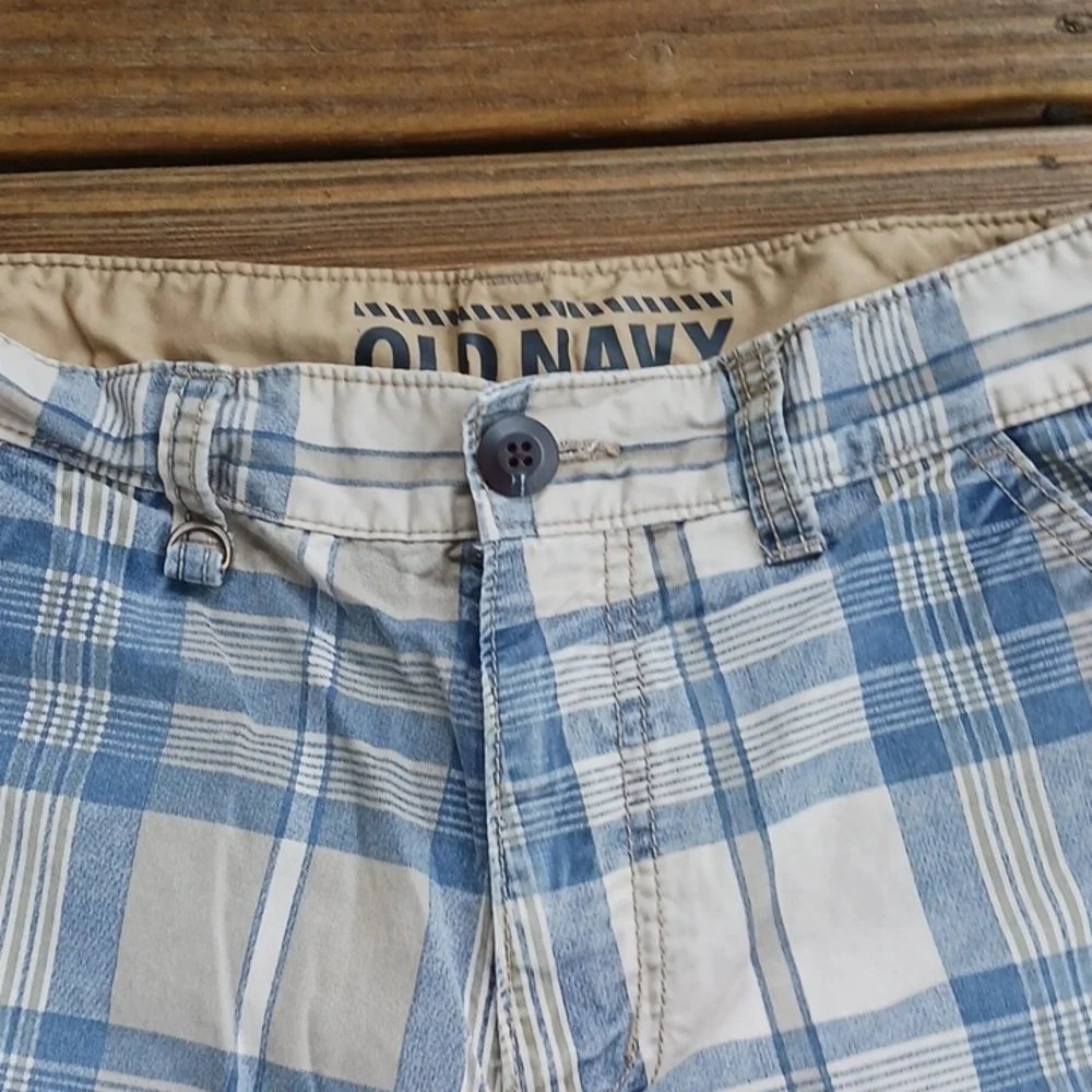 Old Navy men's or boys plaid shorts size 28